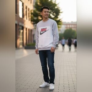 Nike Men’s Light Gray and White Crewneck Sweatshirt with Pink Logo
